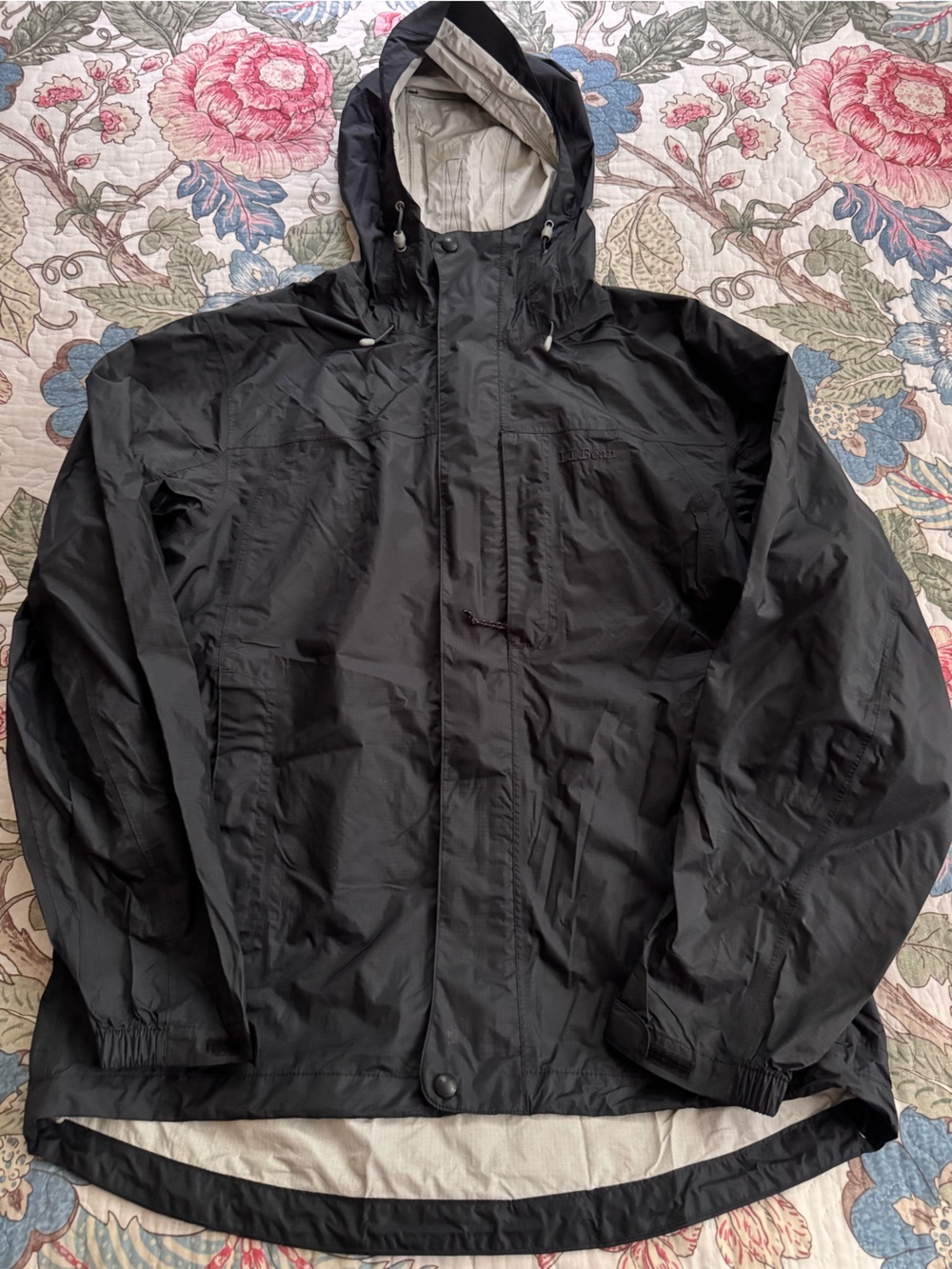 L.L.Bean Men's Trail Model Black Hooded Rain Jacket—Lightweight
